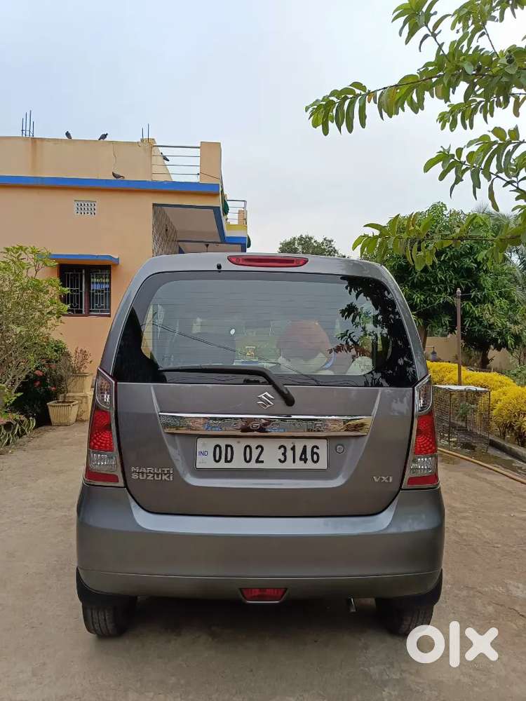 Wagon R Vxi  Glistenig Grey