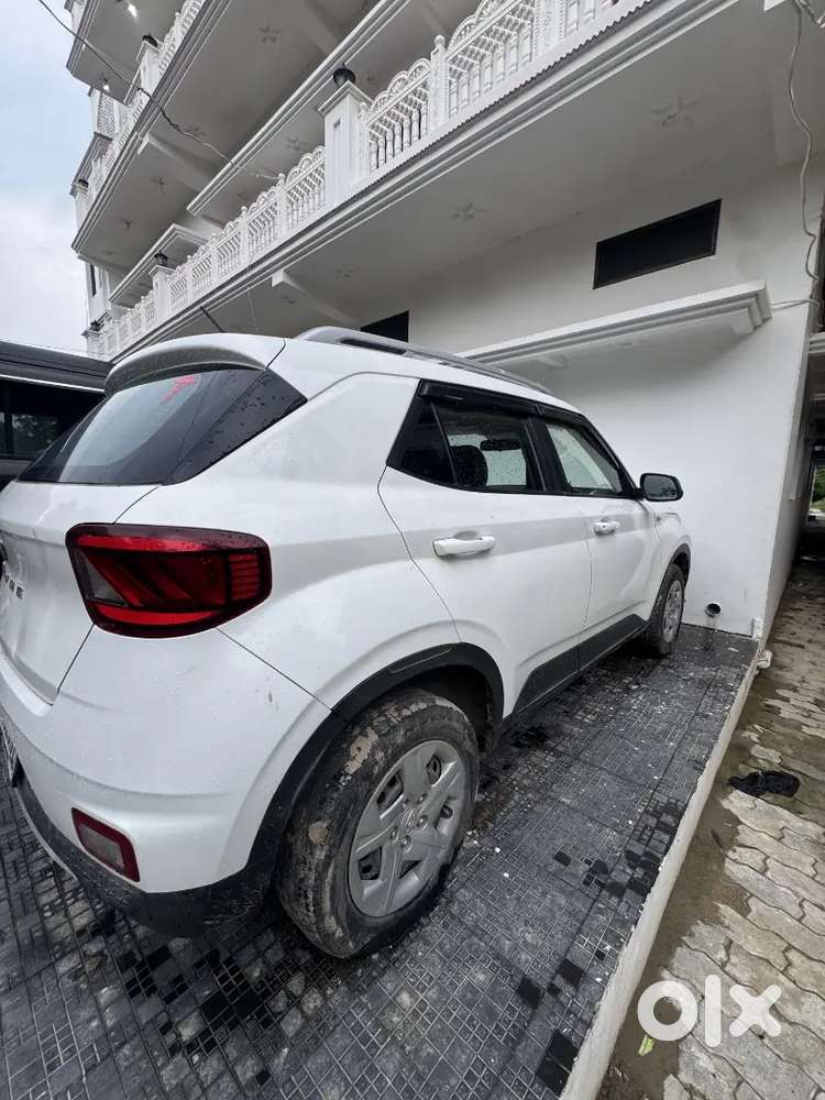 Hyundai Venue E 2021
