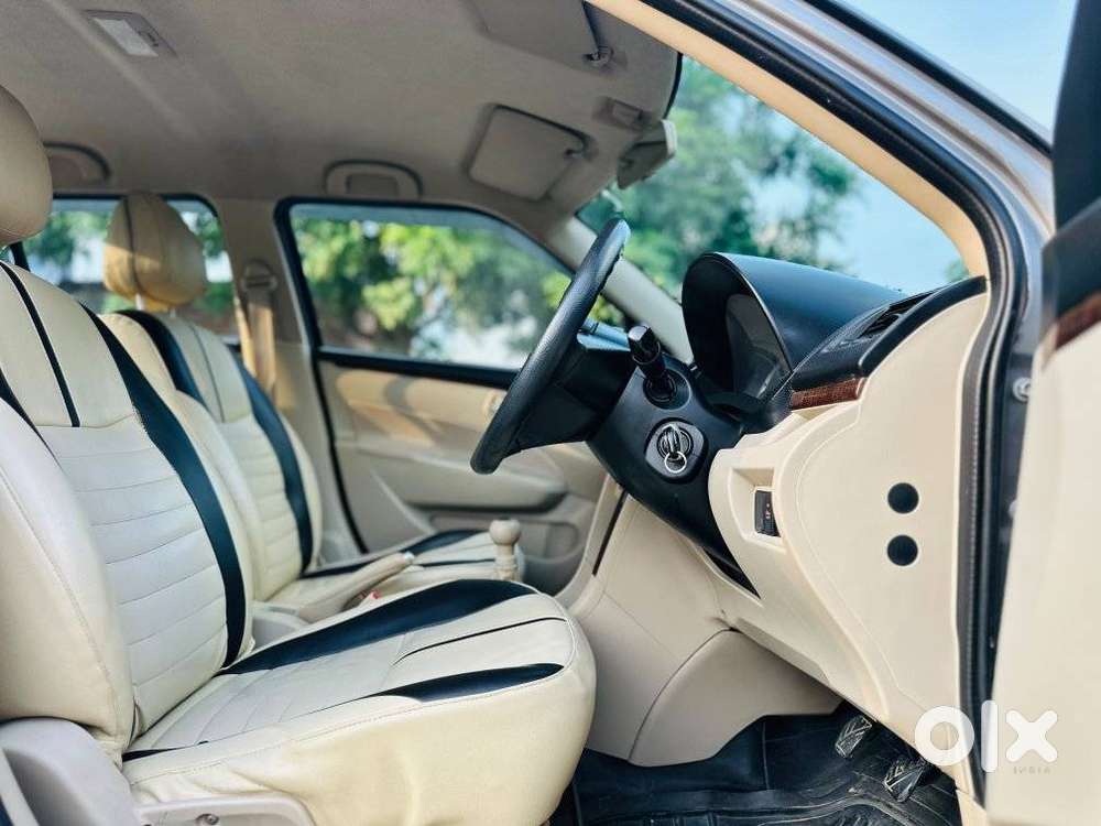 Maruti Suzuki Swift Dzire Vdi, 2013, Diesel