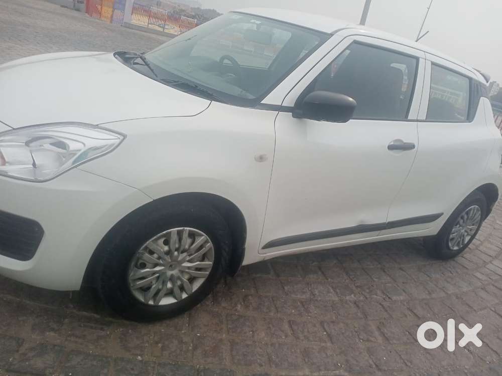 Maruti Suzuki Swift Vvt Lxi, 2020, Petrol