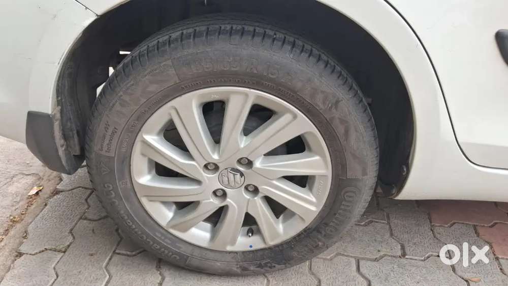 Maruti Suzuki Dzire 2015