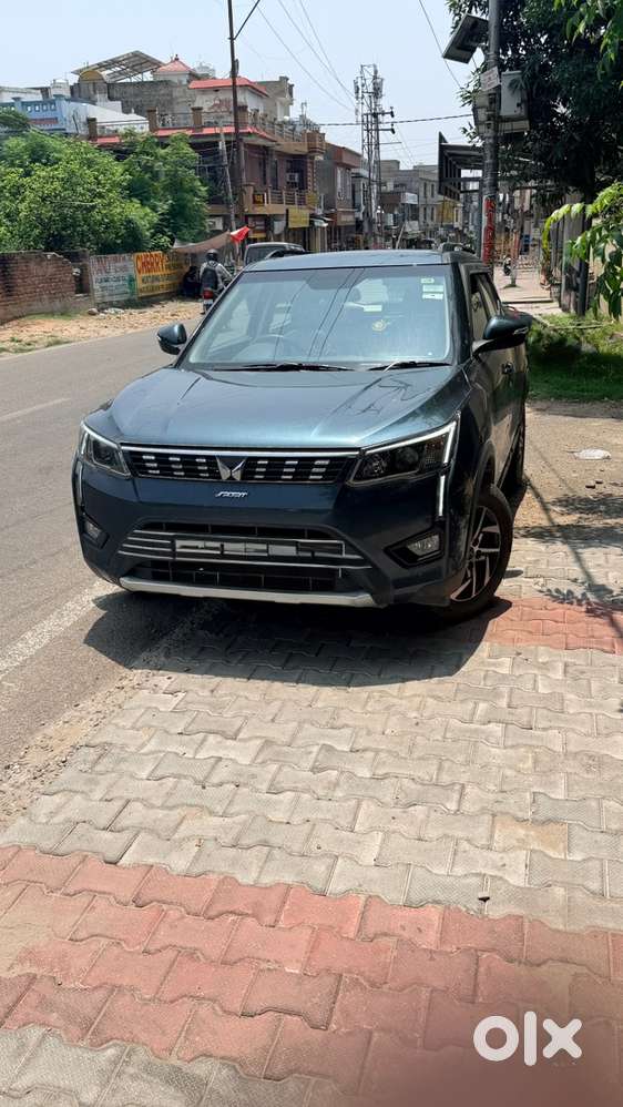 Mahindra Xuv300 Turbosport 2022 Petrol Well Maintained