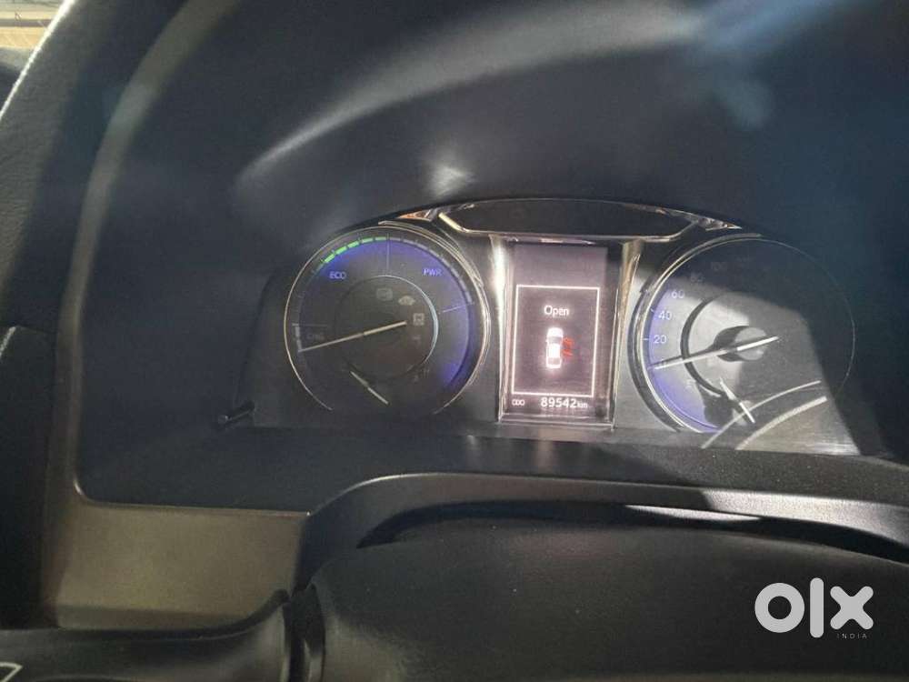 Toyota Camry Hybrid, 2016, Petrol