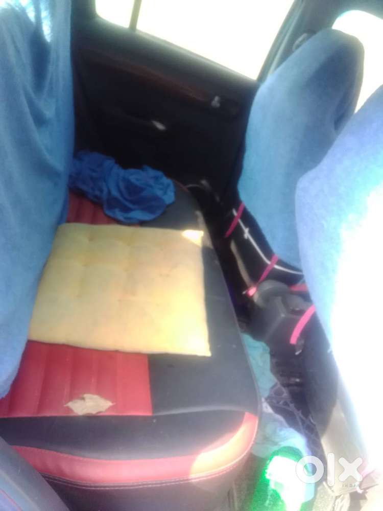 Swift 2005 Petrol - Zxi .rs 100000