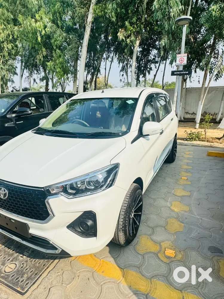 Toyota Rumion S 2025 Model