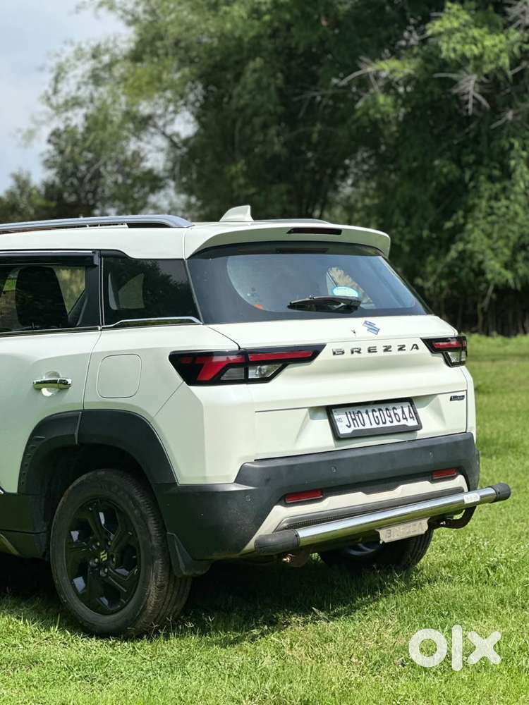 Maruti Suzuki Brezza 1.5 Zxi At Smart Hybrid Dual Tone, 2025, Petrol
