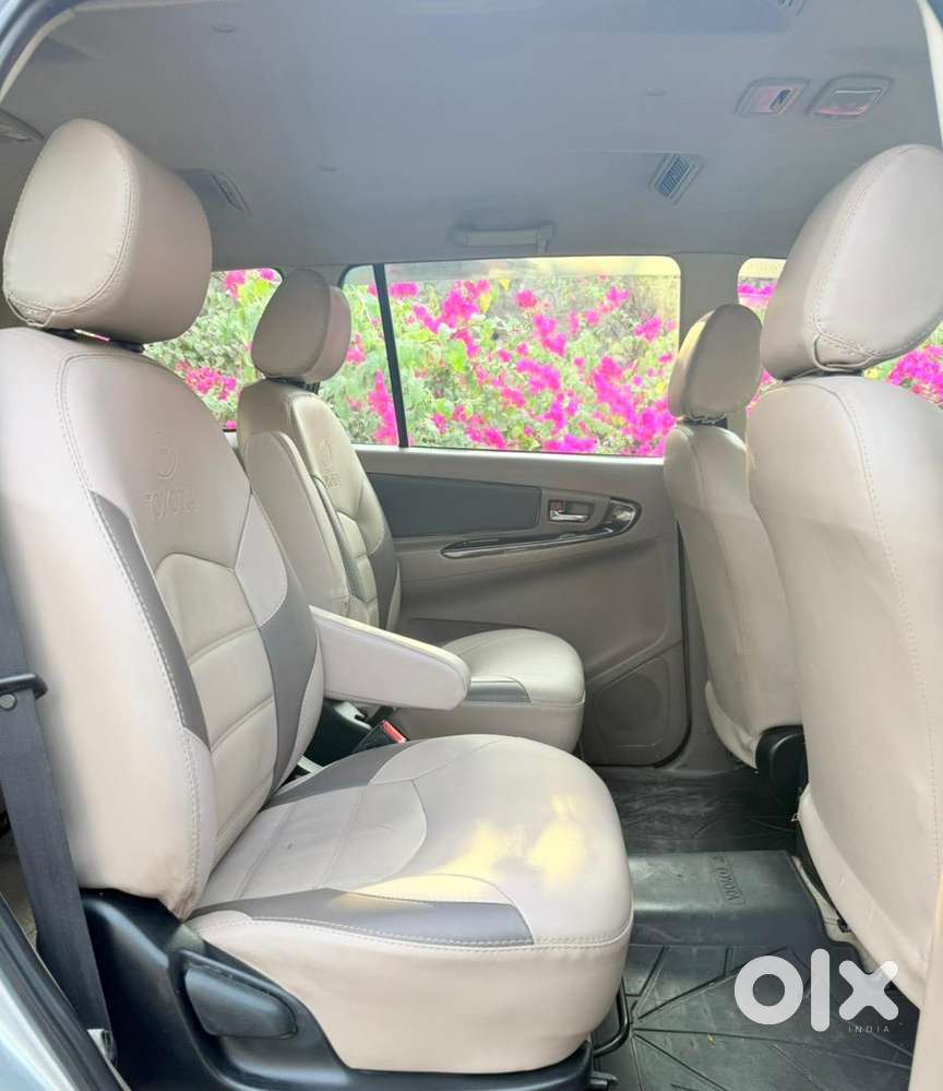 Toyota Innova 2015 Diesel 179000 Km Driven