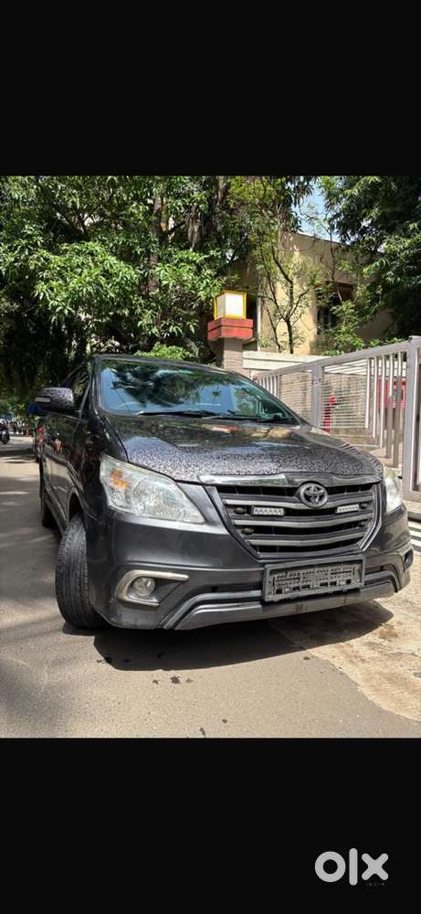 Toyota Innova 2015 Diesel 86000 Km Driven
