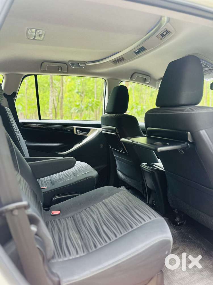 Toyota Innova Crysta 2.4 V, 2018, Electric