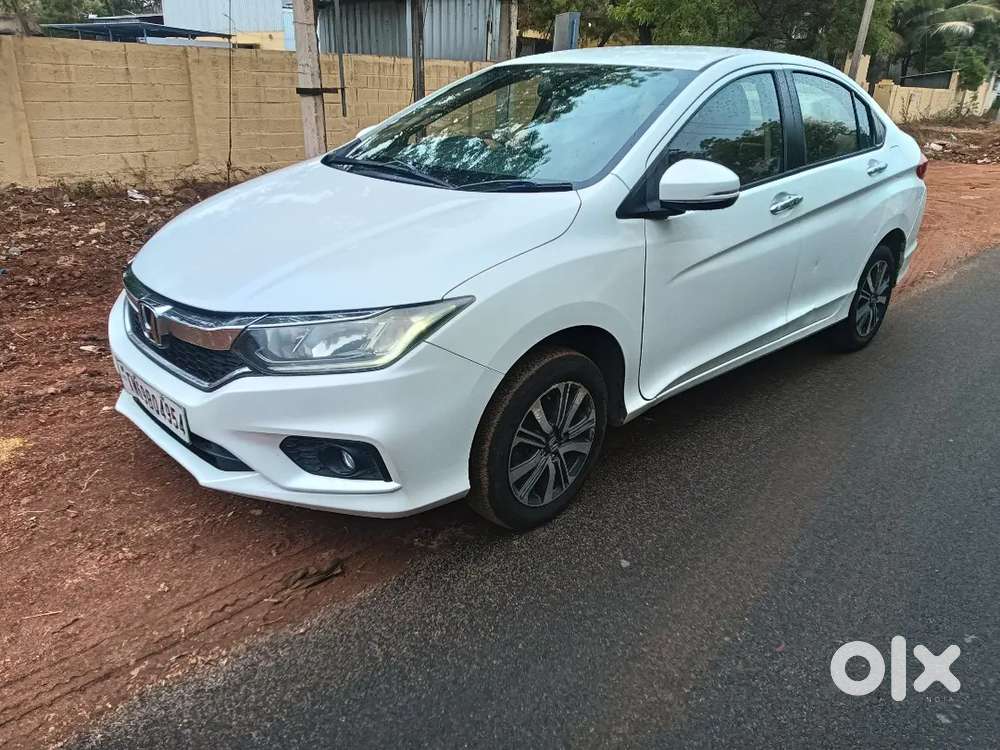 Honda City 1.5 V 2022 Excellent Condition