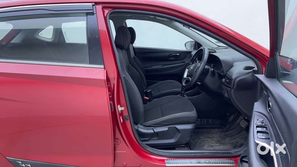 Hyundai I20 Asta (o) 1.2 Ivt, 2022, Petrol