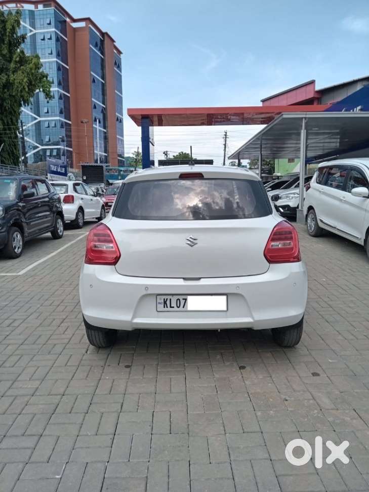 Maruti Suzuki Swift, 2022, Petrol