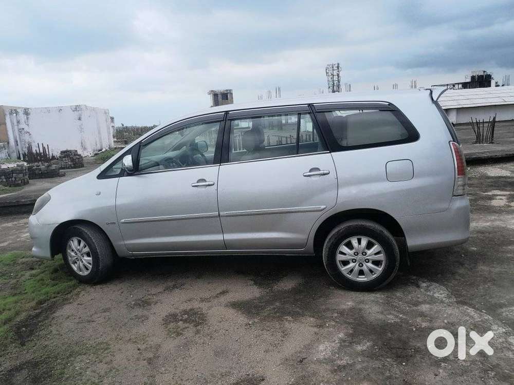Toyota Innova 2.5 V 7 Str, 2011, Diesel
