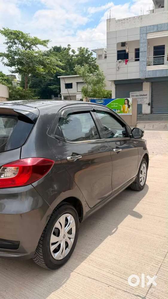 Tata Tiago 2020 Xt Petrol Manual First Owner