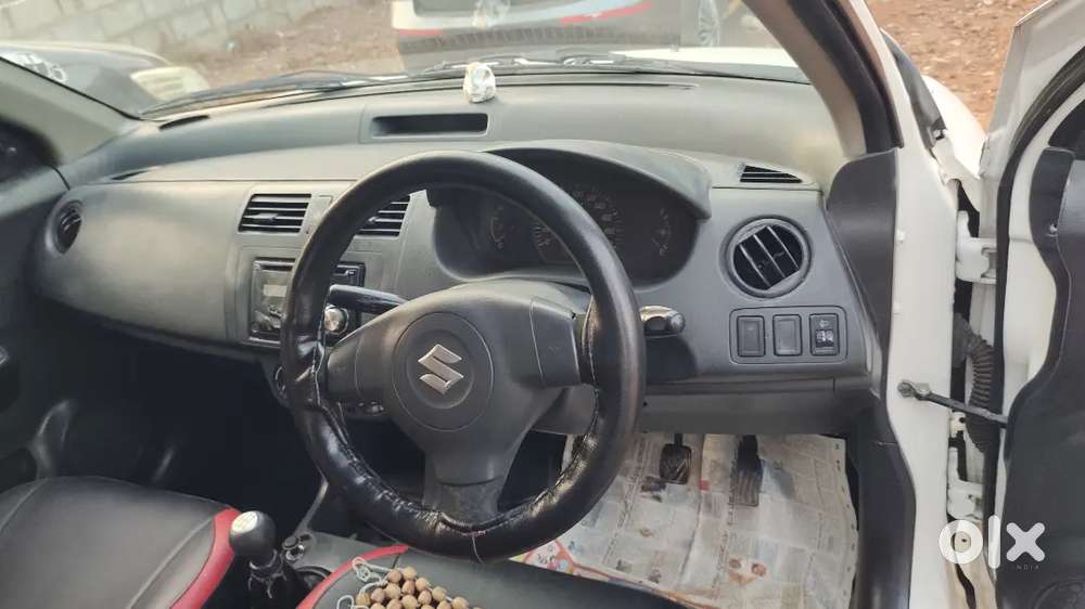 Maruti Suzuki Swift Dzire 2016