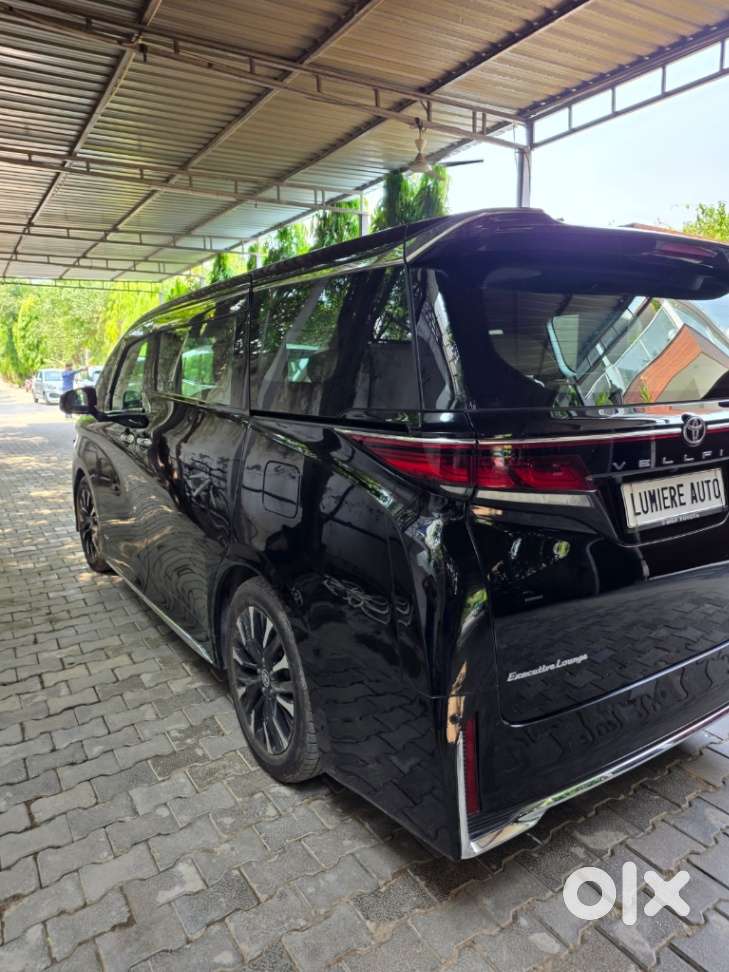Toyota Vellfire Vip – Executive Lounge, 2024, Electric