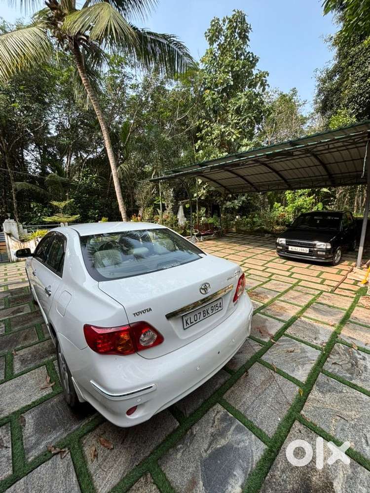 Toyota Corolla Altis 2009 Petrol Well Maintained
