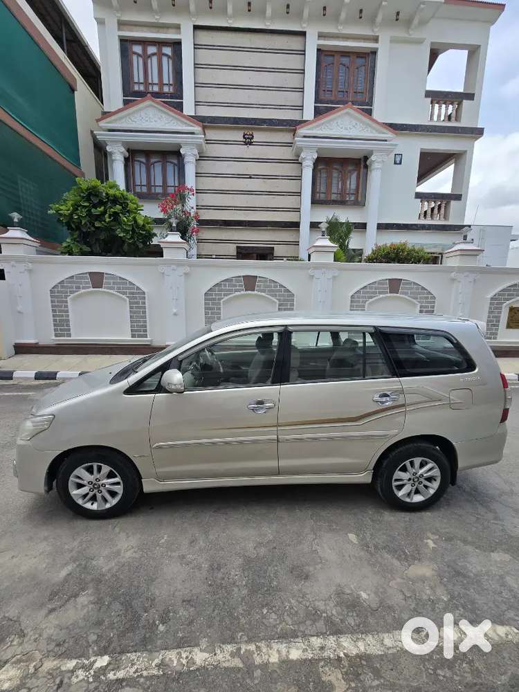 Toyota Innova 2.5 Vx 2013 With Showroom History