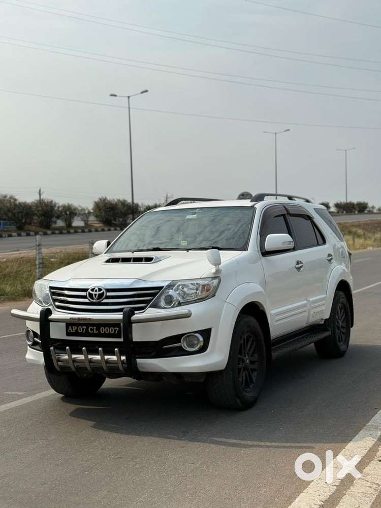 Toyota Fortuner 2015 Diesel Well Maintained