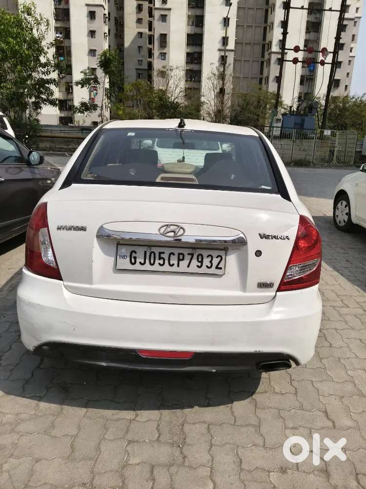 Hyundai Verna 2010