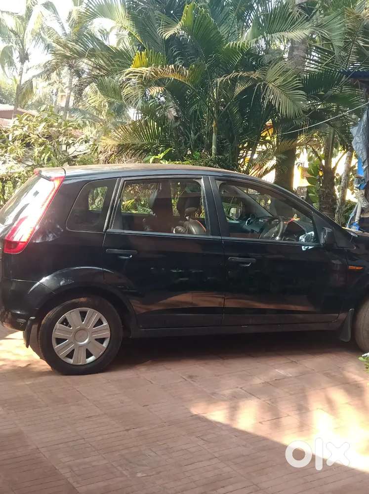 Ford Figo 2011 Petrol 51000km
, Well Maintained.