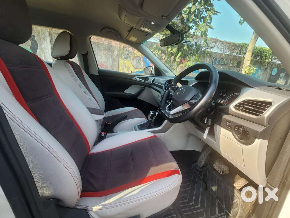 Volkswagen Taigun 1.0 Tsi Highline At, 2023, Petrol