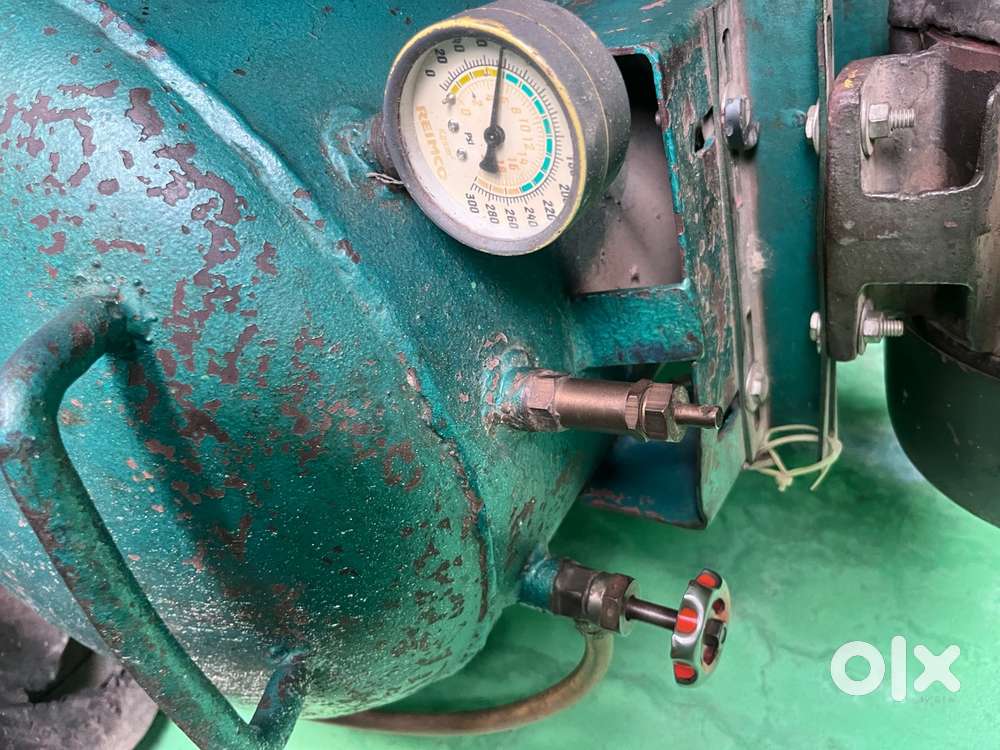 Compressor air tunk