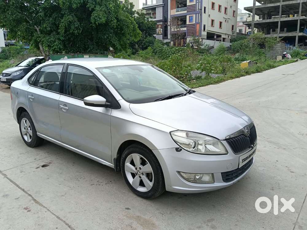 Skoda Rapid [ ] 1.5 Style Plus Tdi At, 2016, Diesel