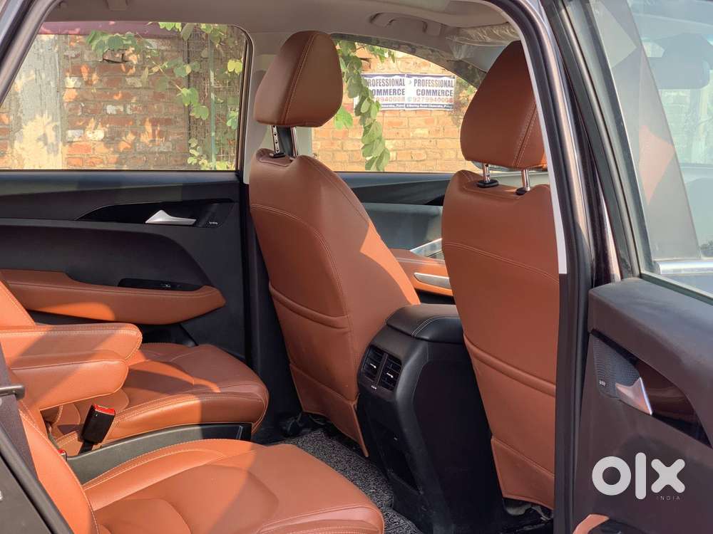 Mg Hector Plus Sharp Pro Blackstorm 2.0 Turbo Diesel 7 Str, 2023, Di..