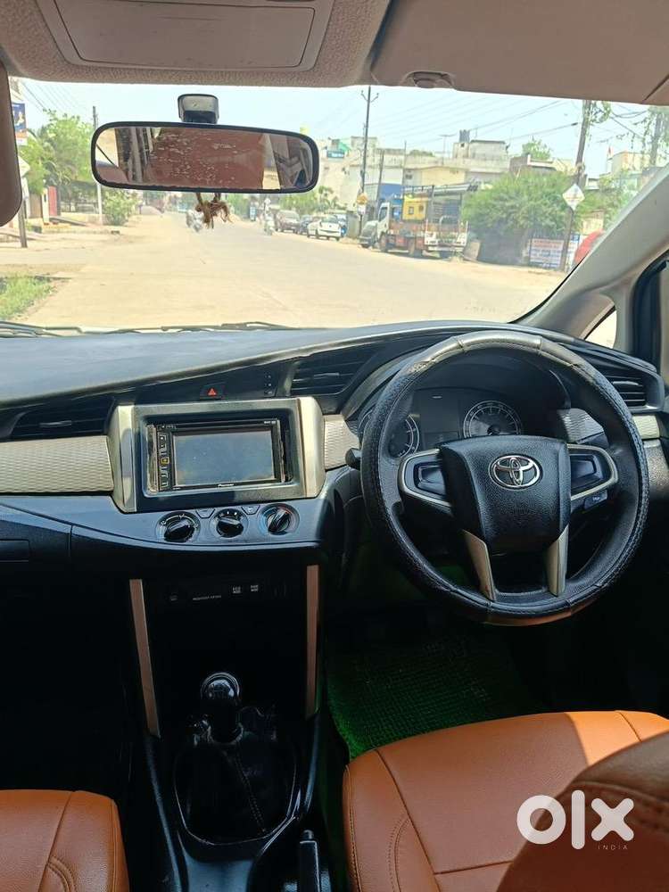 Toyota Innova Crysta 2017 Diesel 89100 Km Driven
