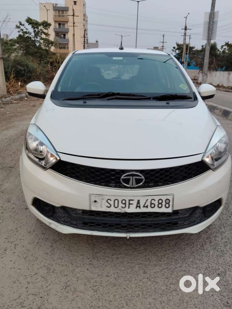 Tata Tiago 1.2 Revotron Xt (o), 2018, Petrol
