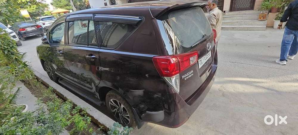 Toyota Innova Crysta 2.4 G Mt, 2022, Diesel