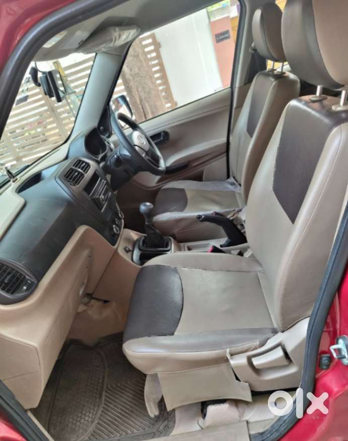 Mahindra Tuv 300 T4 Plus, 2016, Diesel