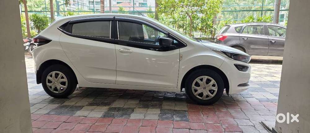 Tata Altroz 1.2 Xza Plus, 2021, Petrol
