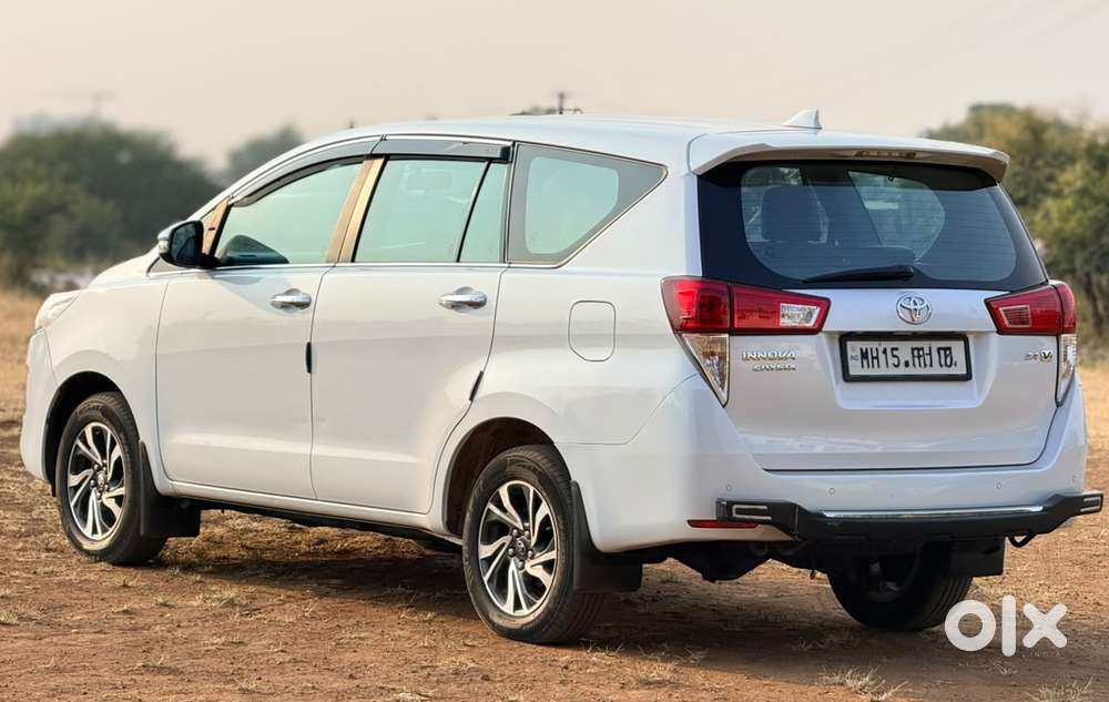 Toyota Innova Crysta 2.4 V 8 Str, 2023, Diesel