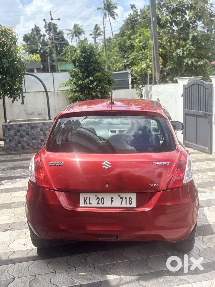Maruti Suzuki Swift Vxi Optional, 2013, Petrol