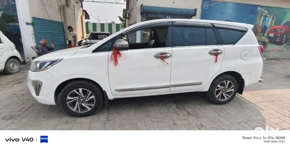 Toyota Innova Crysta G 8 Str, 2022, Diesel