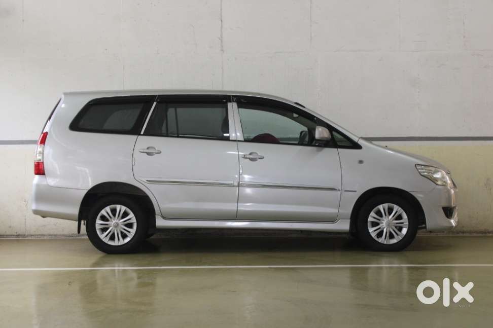 Toyota Innova 2.5 G (diesel) 8 Seater, 2013, Diesel