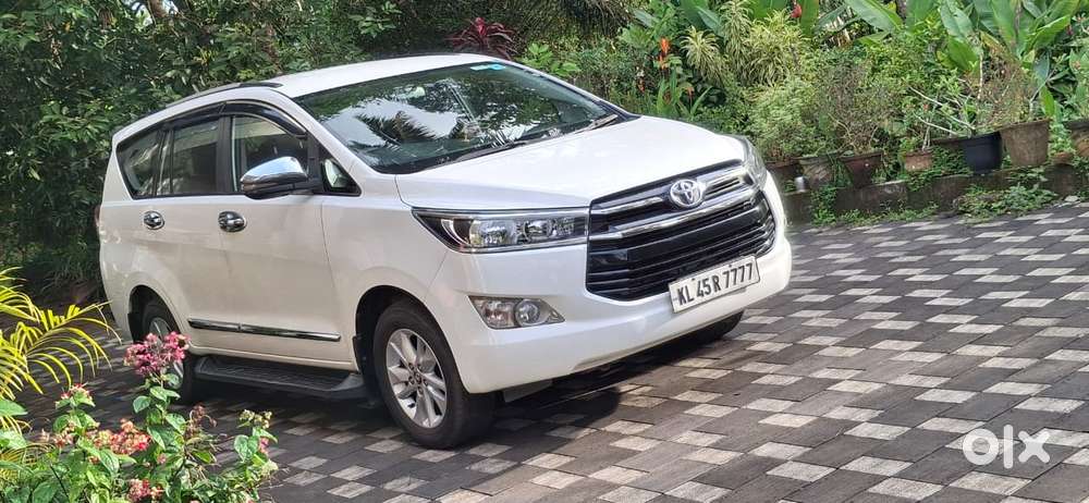 Toyota Innova Crysta 2.4 G Mt, 2018, Diesel