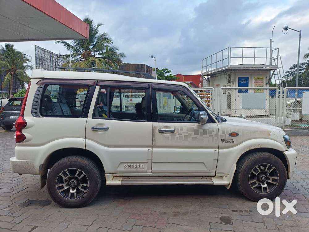 Mahindra Scorpio Vlx 2wd Abs At Bsiii, 2011, Diesel