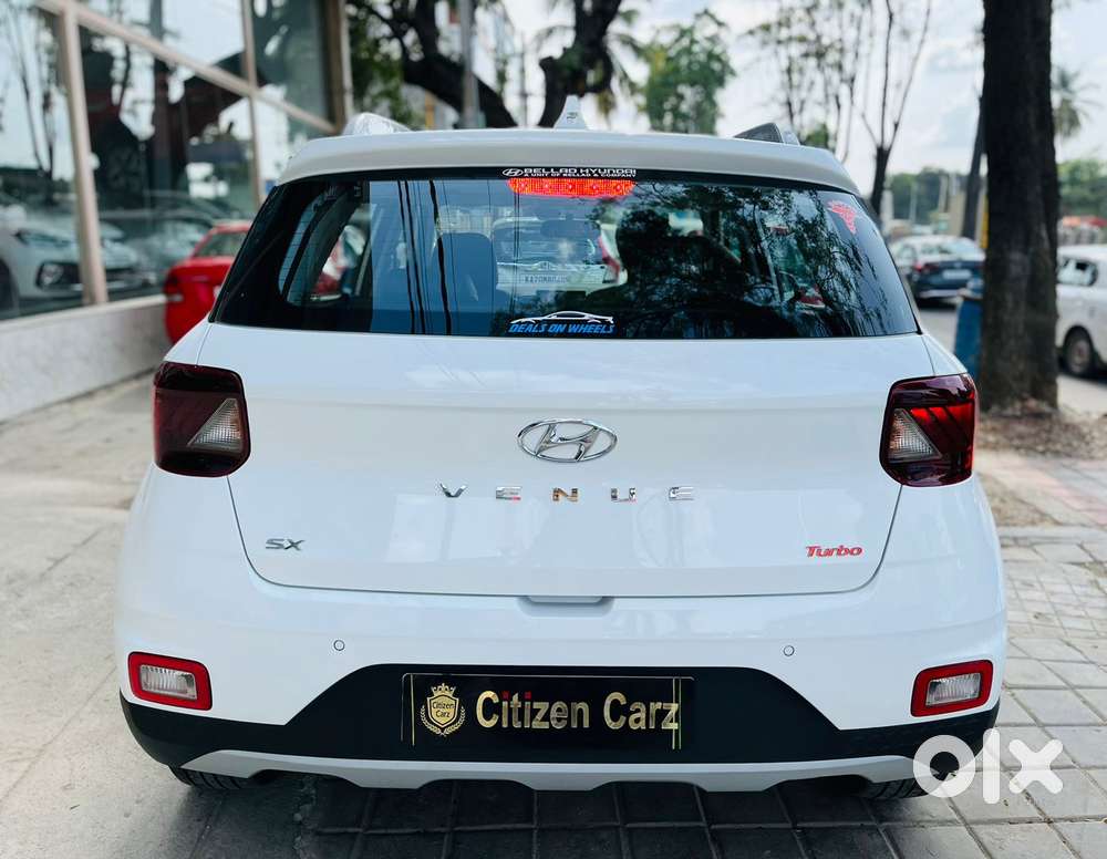 Hyundai Venue Sx Plus Turbo Dct, 2022, Petrol