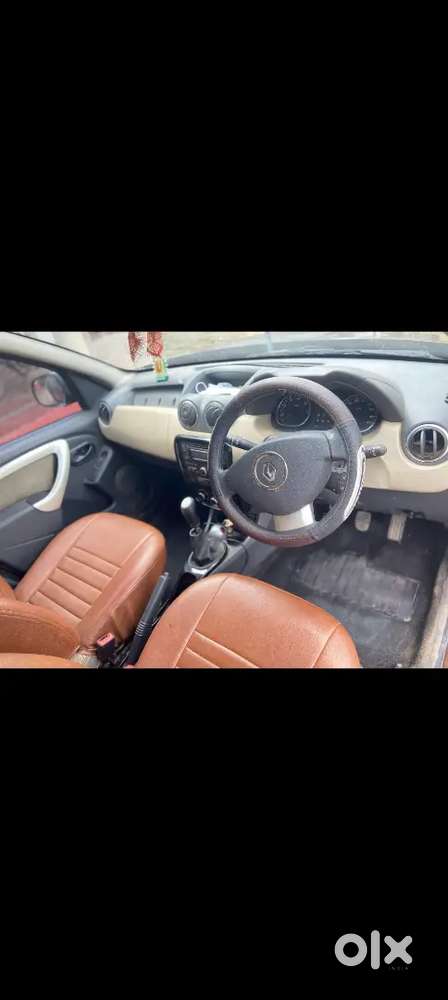 2016 Duster बिल्कुल नई जैसी है, सभी 4 टायर और बैटरी भी नई - 3.85 लाख