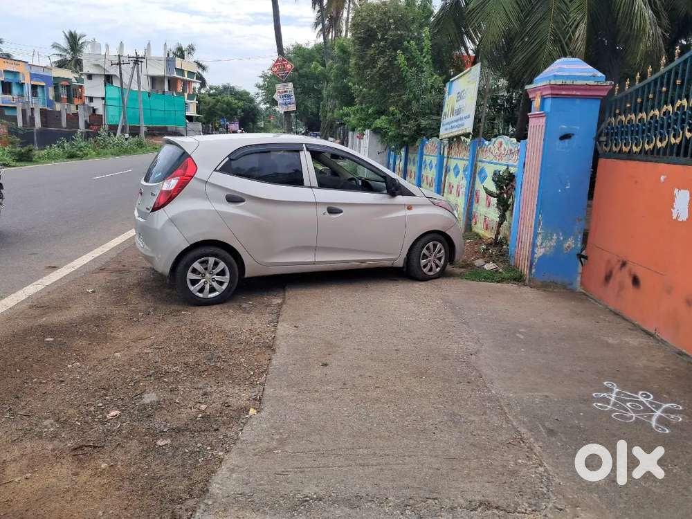 Hyundai Eon Magna 2012