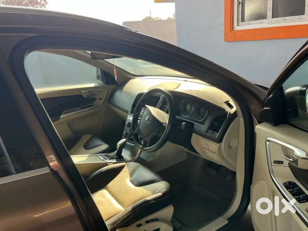 2012 Model Xc60 D4 Automatic Diesel  Reading 148000 Good Condition