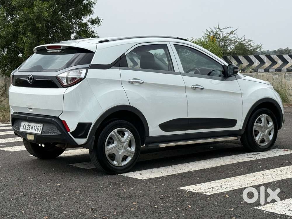 Tata Nexon 1.5 Revotorq Xm (s), 2019, Diesel