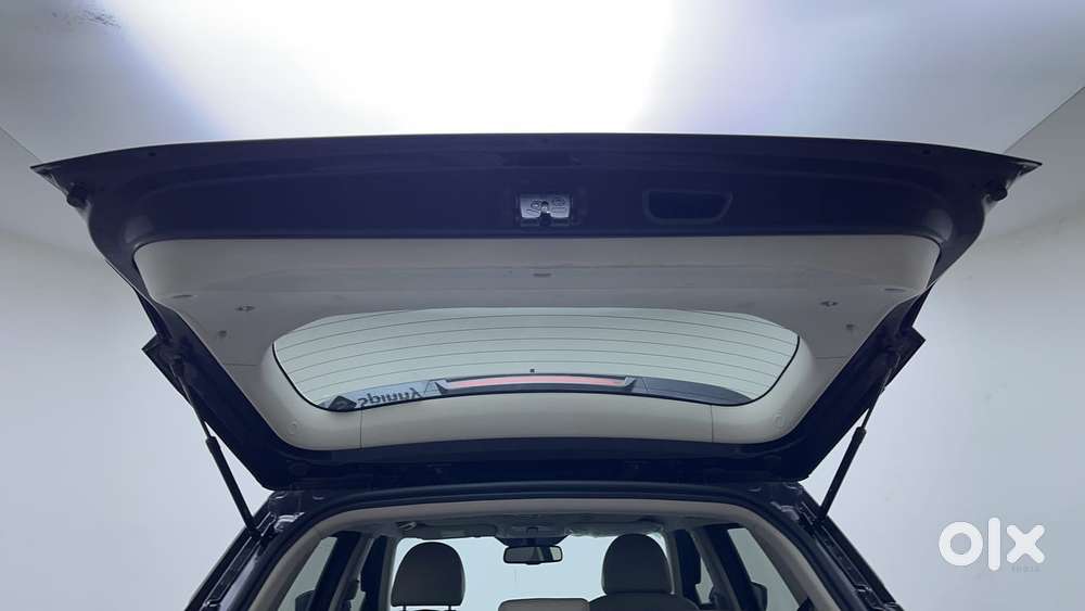 Mahindra Xuv300 W8 Option, 2023, Petrol