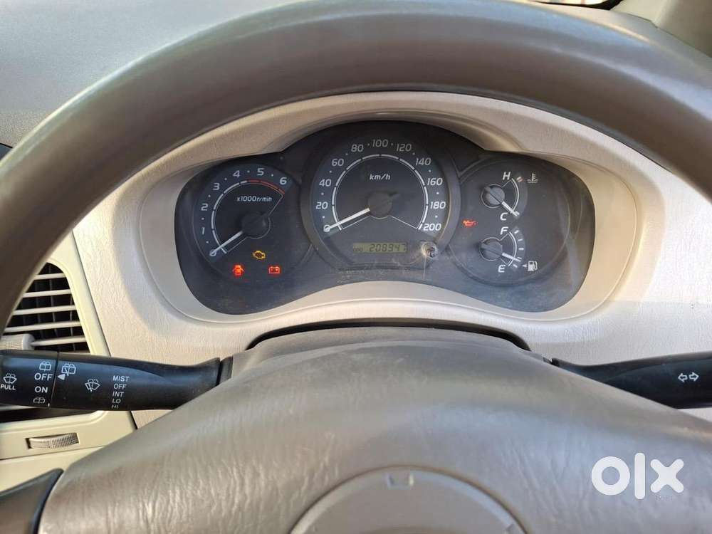 Toyota Innova 2006 Diesel Well Maintained