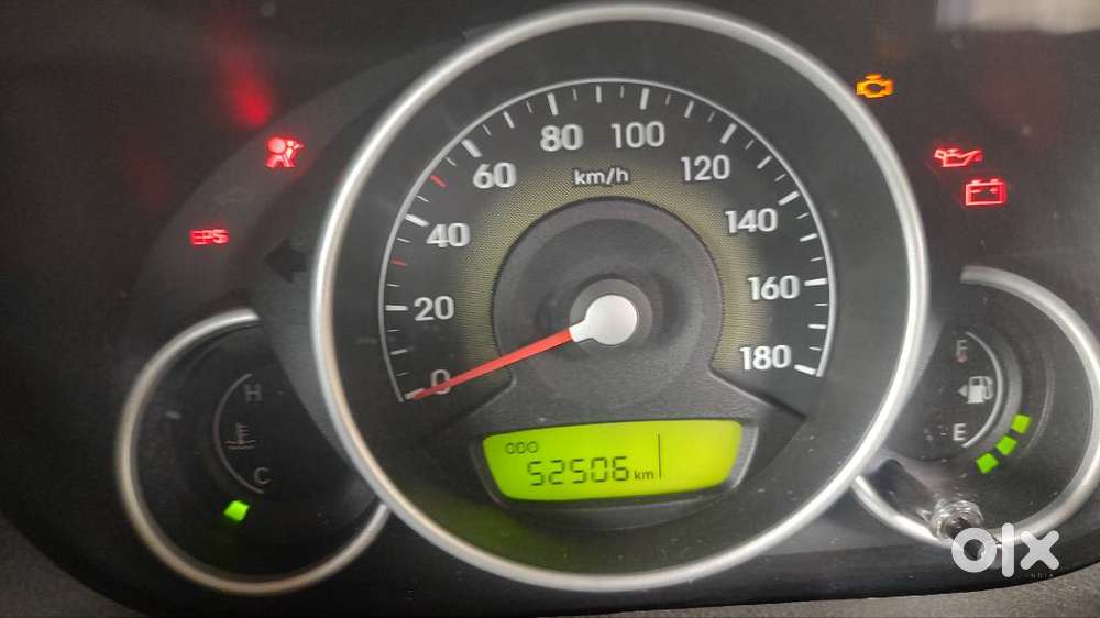 Hyundai Eon 2012 Petrol Very Well Maintained.