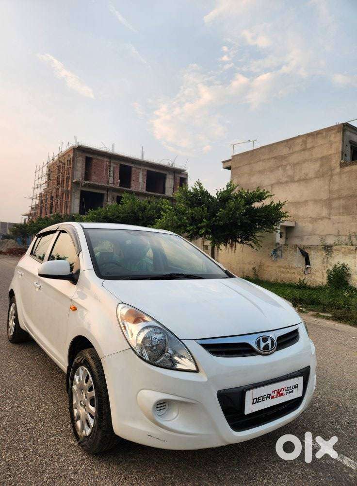 Hyundai I20 Petrol Era, 2011, Petrol