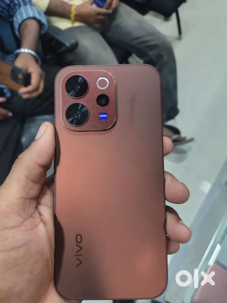 Vivo V70  8+256 with warranty